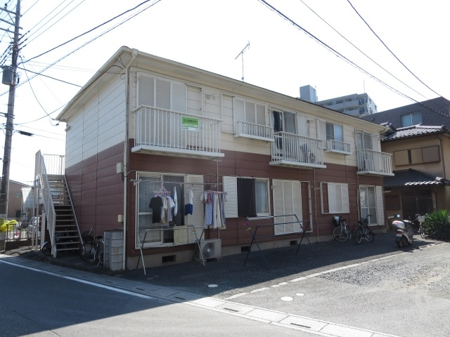 マルナカハイツの外観
