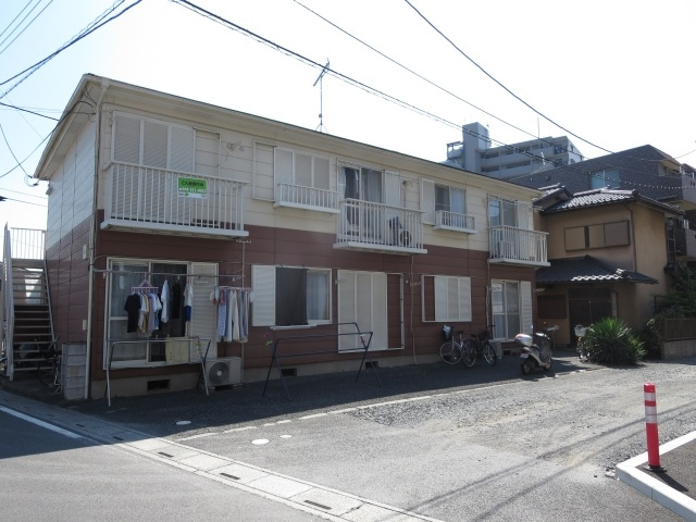 マルナカハイツの外観
