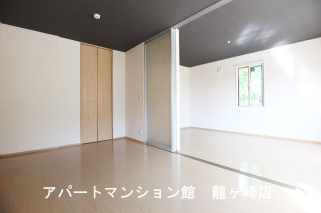 グランドステージ久保台Aの寝室