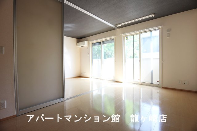 グランドステージ久保台Aの寝室