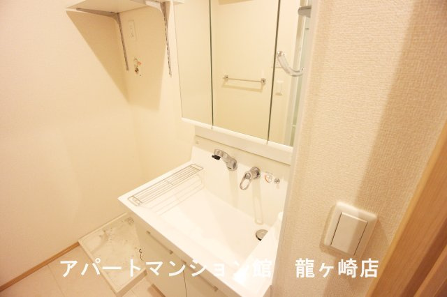 グランドステージ久保台Aの独立洗面台