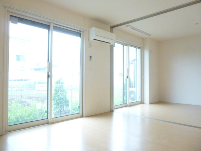 メゾン・フォンテーヌの居間・リビング