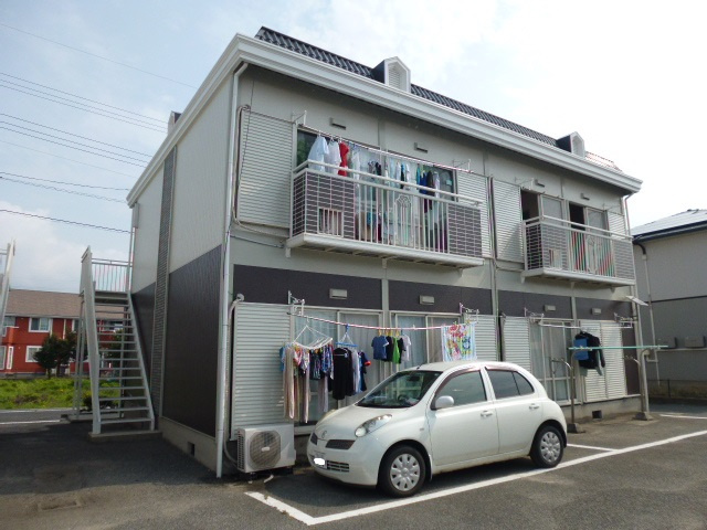総社市中央３丁目のアパートの外観