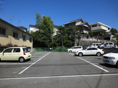  | 花本モータープール