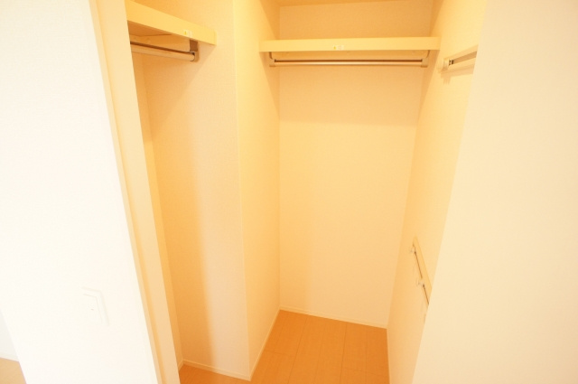 アピオンⅡの収納|★ウォークインクローゼットに大きな荷物など収納できます
