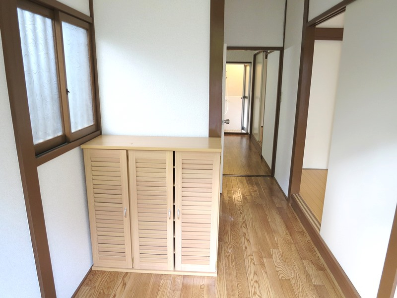 當麻貸家Ａ棟の玄関