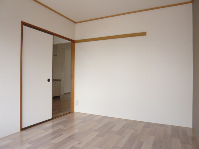 倉敷市広江６丁目のアパートの洋室