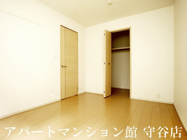 ピュアリアンハイツCの寝室