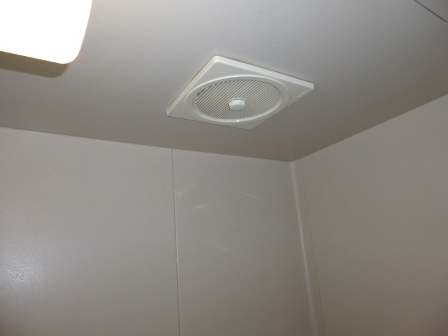 くらしきグリーンハイツの浴室|浴室換気扇