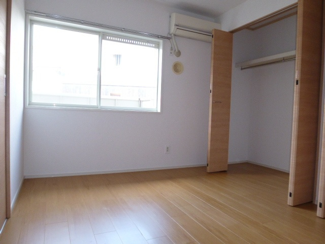 くらしきグリーンハイツの寝室|洋室