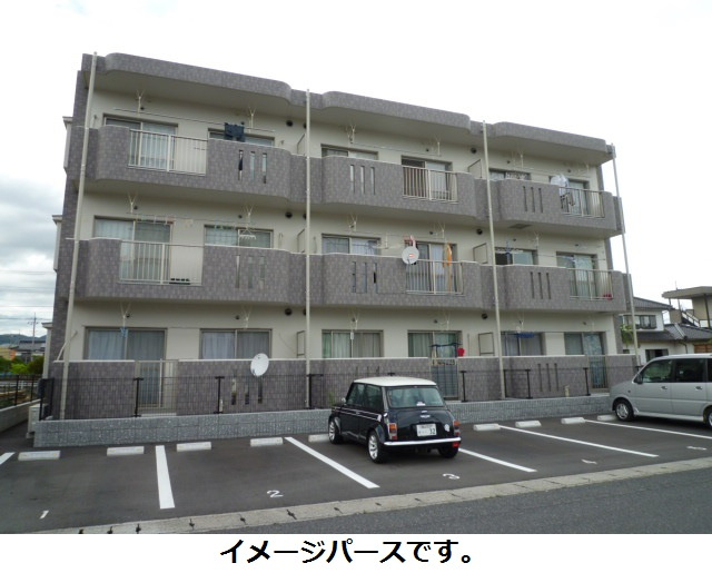総社市清音柿木の賃貸マンションの外観