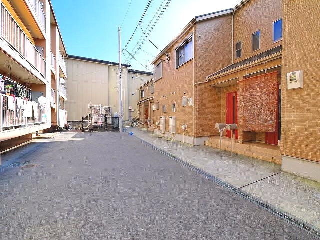 法蓮　E棟のエントランス