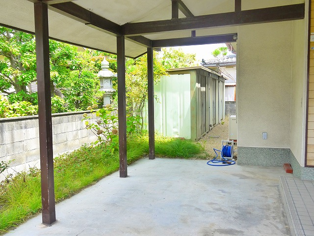 田中邸（四条大路南町）の駐車場