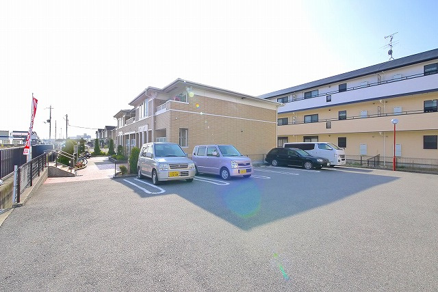 アンジュⅡの駐車場|駐車場完備です