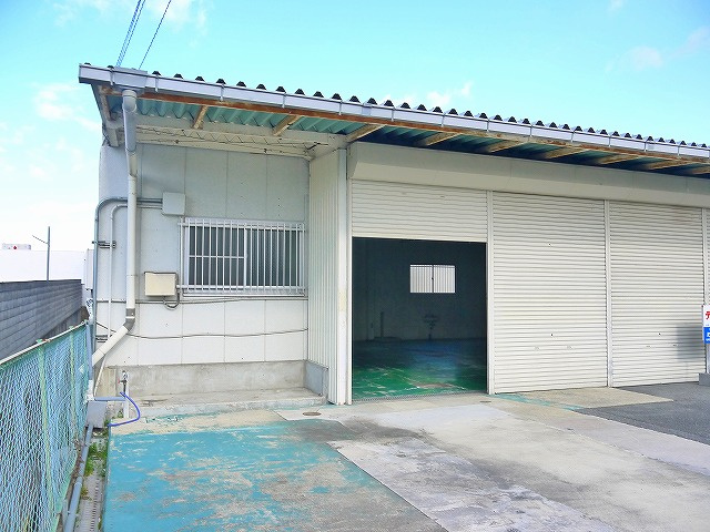 中田事務所・倉庫の外観