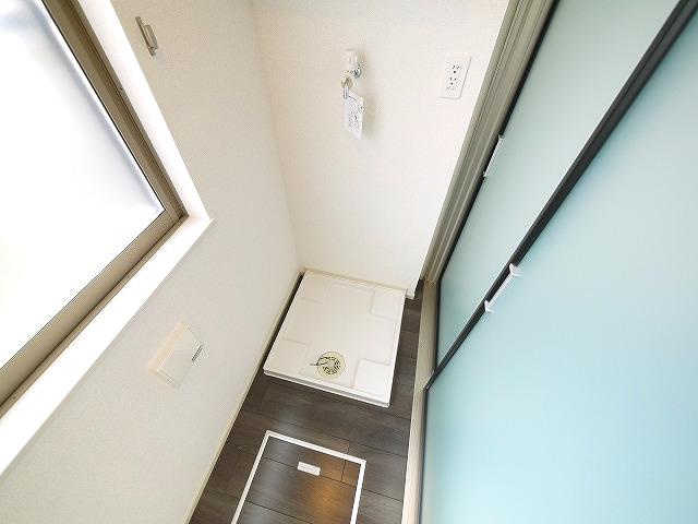 NEWコリーナの設備|室内に洗濯機置き場があります