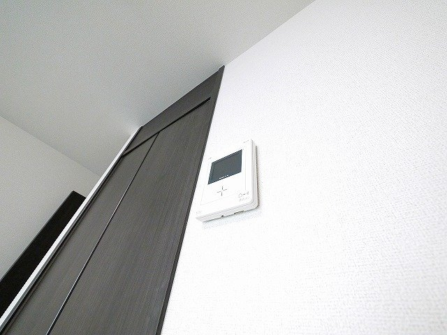 NEWコリーナのセキュリティ|モニター付インターホンです