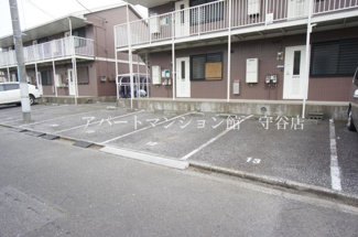 【駐車場】