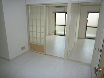 【居間・リビング】 | ドウエル志紀 | ゆったりとしたリビングです