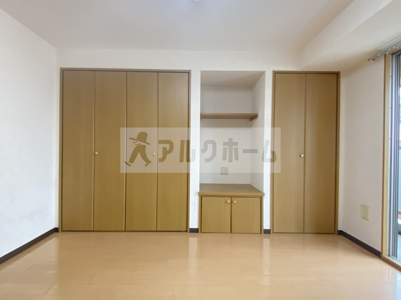 ハートフルOKAの居間・リビング