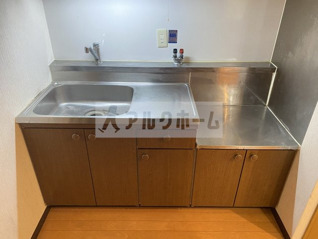 ハートフルOKAのキッチン