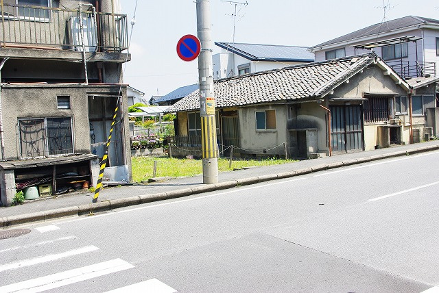 櫟本町貸倉庫の外観