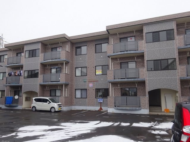 マンションemotionの駐車場