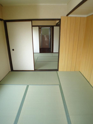 【寝室】 | カラーズビンテージ高取山の家