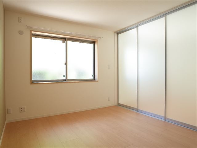 シャーメゾンハイツ群青の洋室