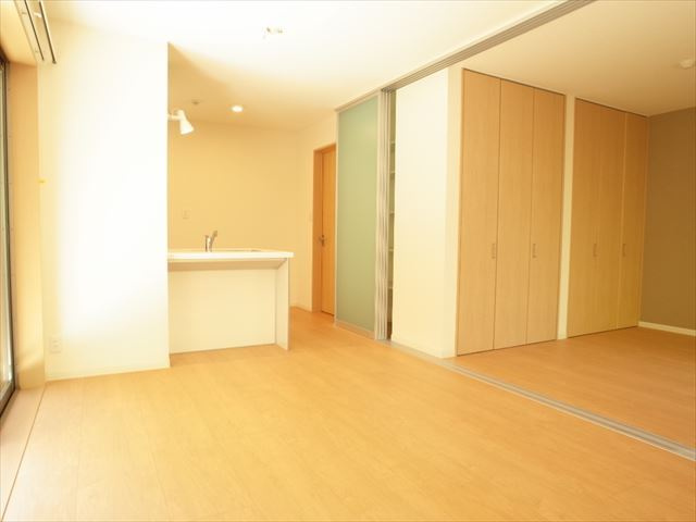 シャーメゾンハイツ群青