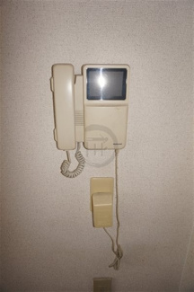 【展望】 | モニター付きインターホンで来客を確認できます。