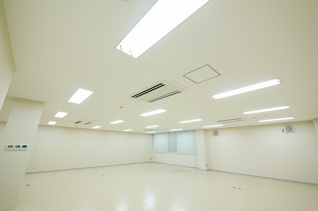 三和大宮ビルの内装