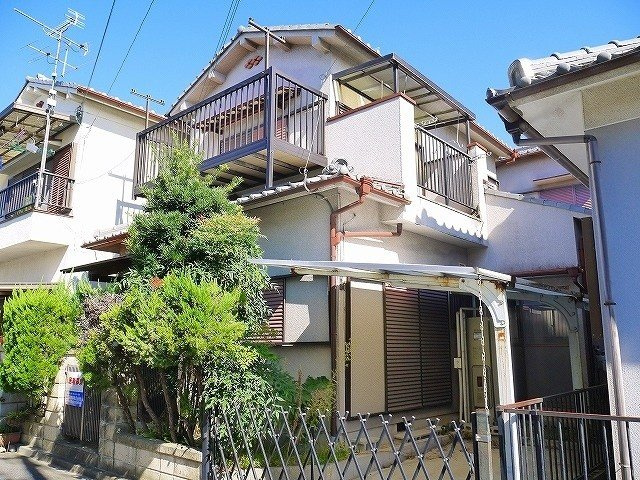 三觜邸の外観|キレイな外観です。