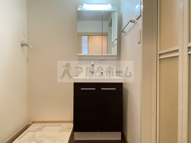 コスモの独立洗面台|コスモ（高安駅）　脱衣所