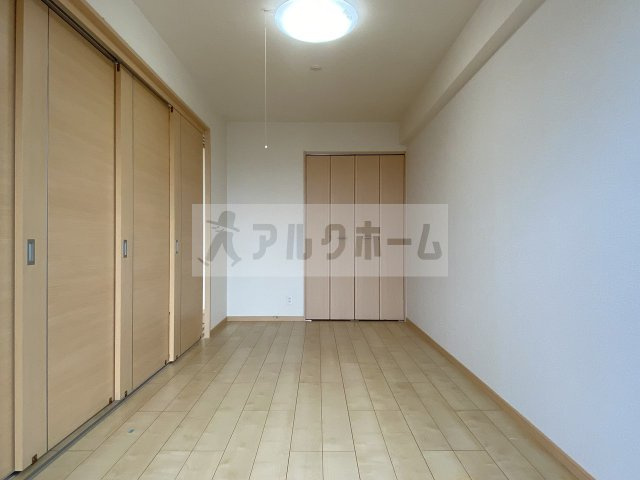 コスモの洋室|コスモ（高安駅）　洋室①