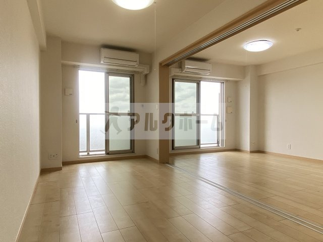 コスモの洋室|コスモ（高安駅）　洋室①