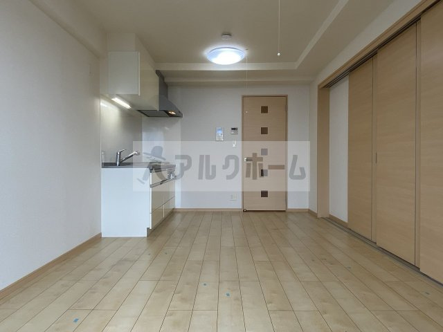 コスモの居間・リビング|コスモ（高安駅）　リビングルーム