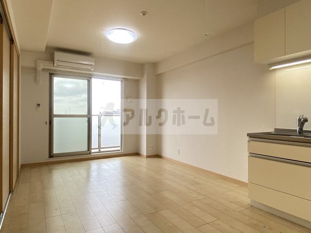 コスモの居間・リビング|コスモ（高安駅）　リビングルーム