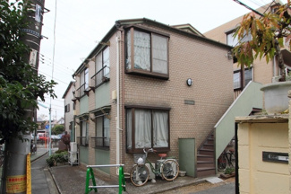 【外観】 | 閑静な住宅街に立地する日当たり良好な物件です