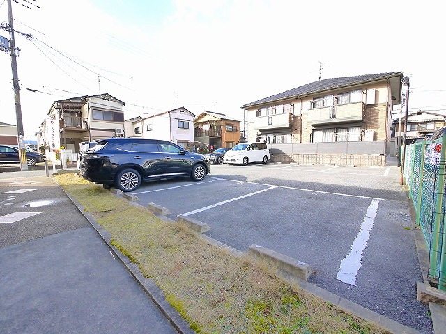 グランセジュールⅡの駐車場