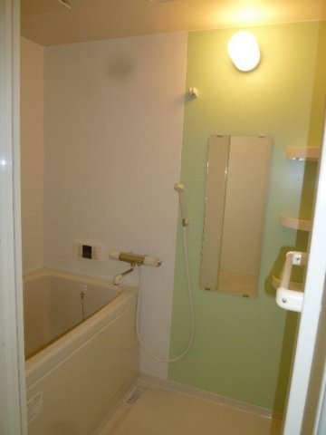 グリーンハイツ輝国の浴室|グリーンハイツ輝国（2ＬＤＫ）　風呂