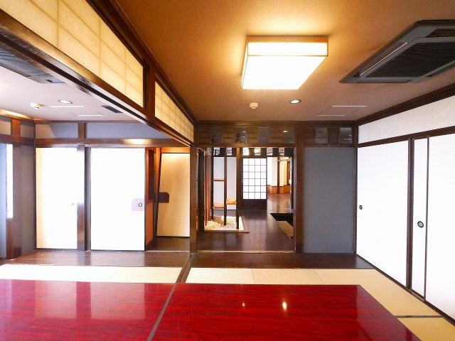 奈良ラインハウス