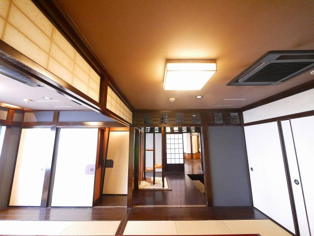 奈良ラインハウス