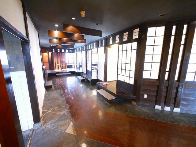 奈良ラインハウス