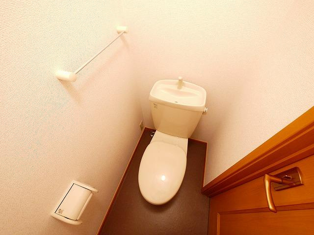 サニーレジデンスBのトイレ|トイレもきれいです