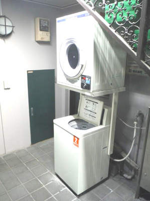 【設備】 | グリーン | 館内にコインランドリー有り