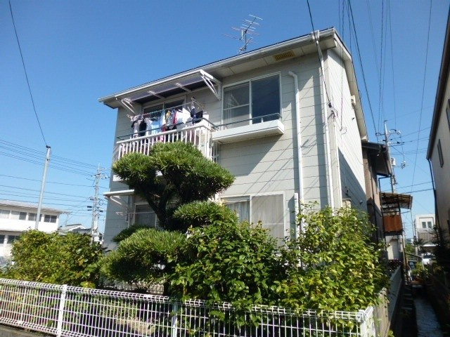 倉敷市浜町２丁目のアパートの外観