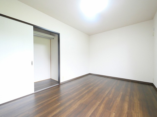 ラポール　Ａ　Ｂの洋室|広々とした洋室です