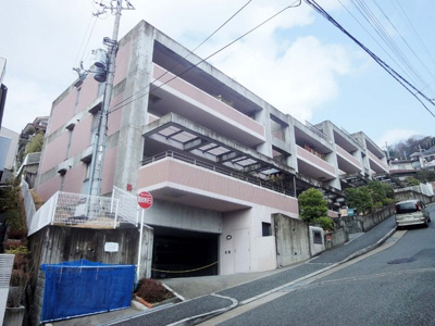 【外観】 | パークフィールド宝塚中筋山手 | オートロックエレベーターペット飼育可能