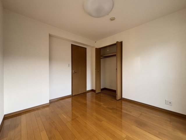 エクセルムＱＤの洋室